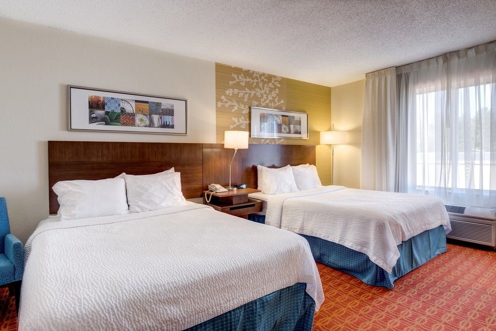 Fairfield Inn And Suites By Marriott Potomac Mills Woodbridge Exterior photo